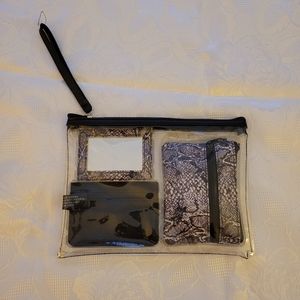 Wristlet - wallet type purse - purple (closet)